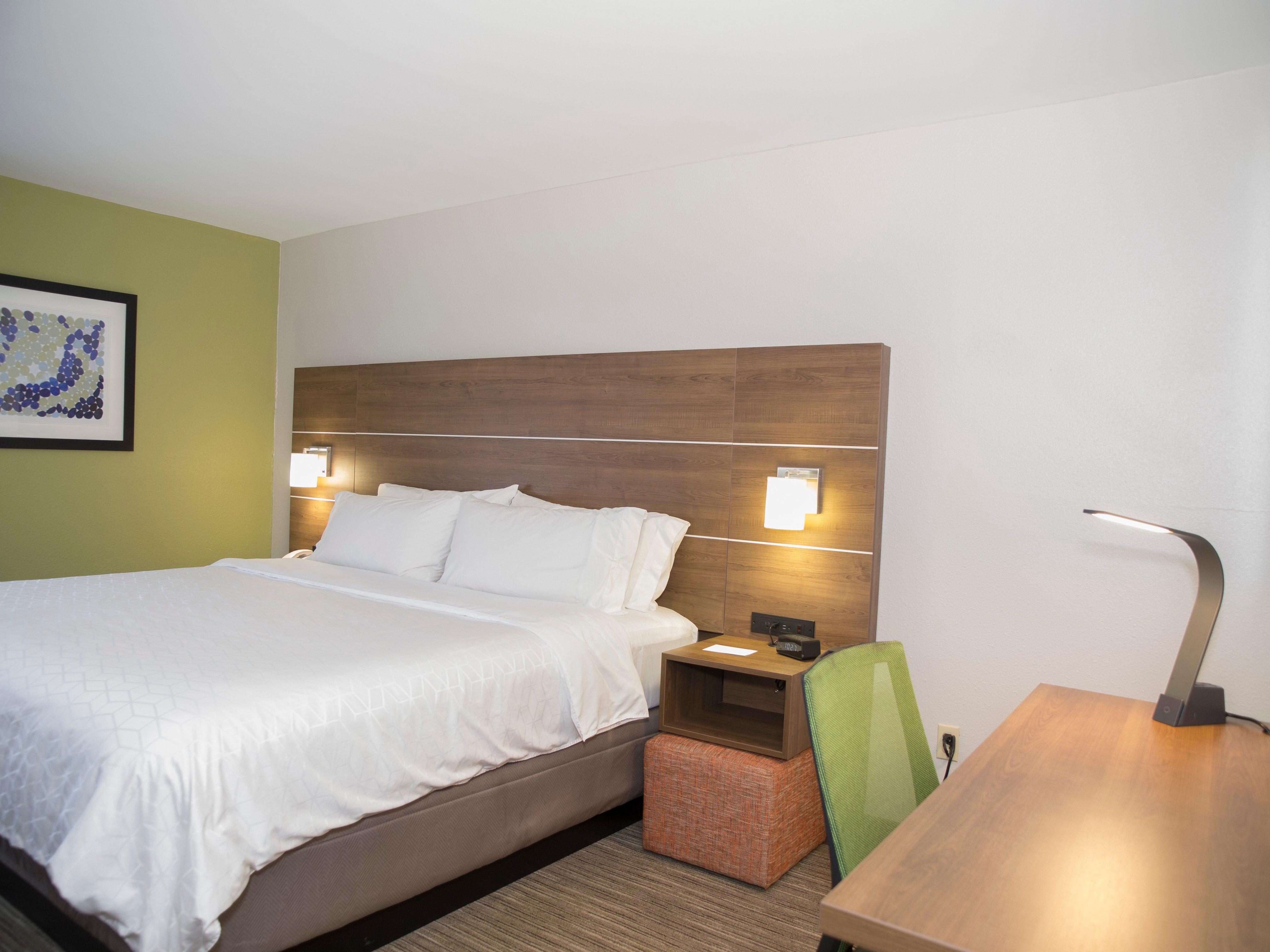 Holiday Inn Express Hotel & Suites Madison By Ihg Exterior photo